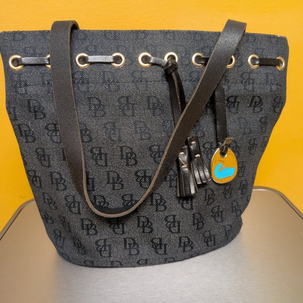 Vintage Dooney & Bourke handbag purse
